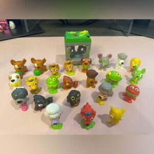 Lot of The Ugglys Pet Shop 23 Animal Figures and Cage